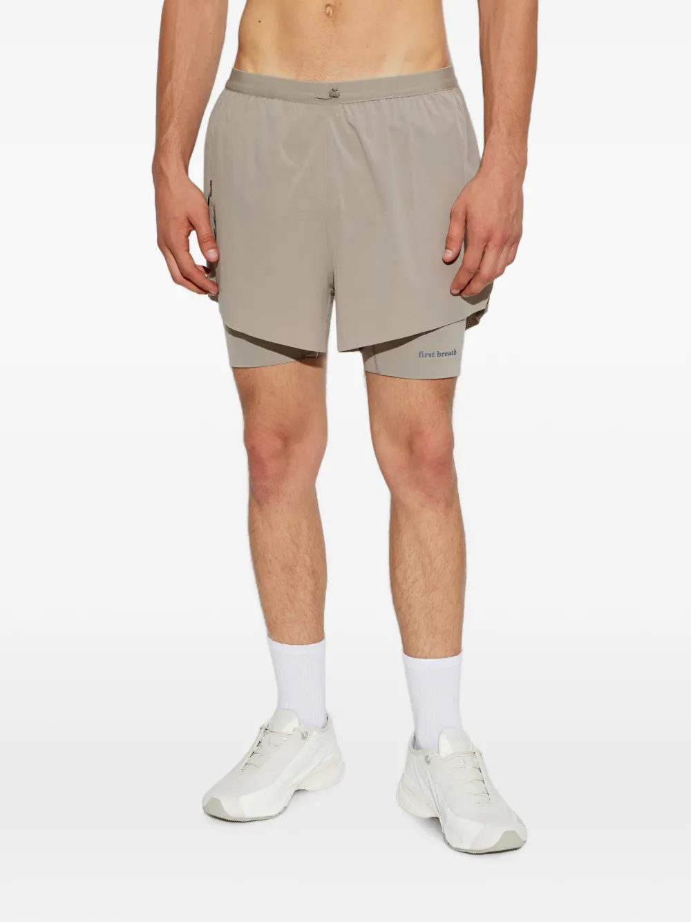 adidas x Song For The Mute gelaagde shorts met logo-print Beige