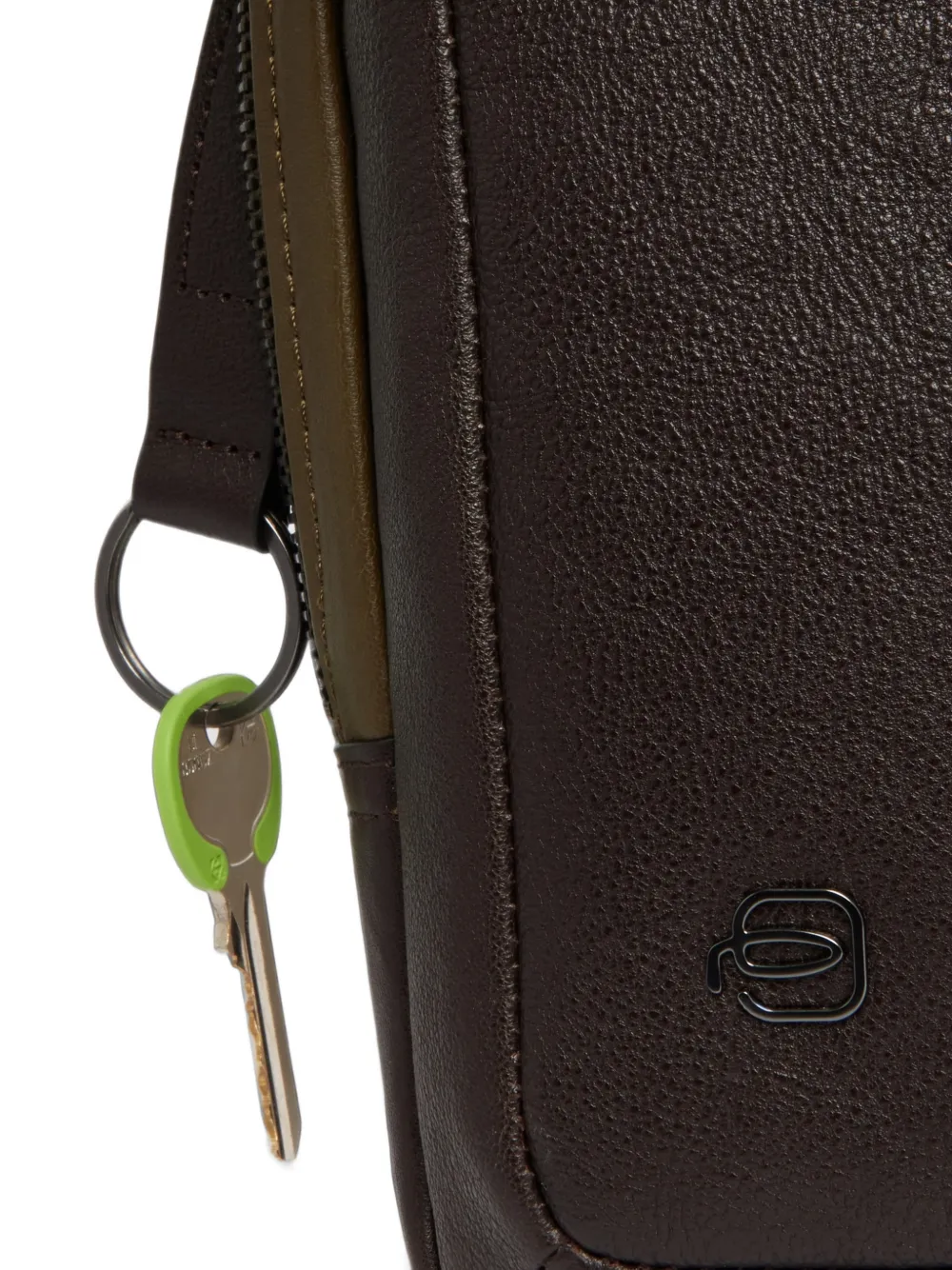 PIQUADRO Crossbodytas met logoplakkaat Bruin