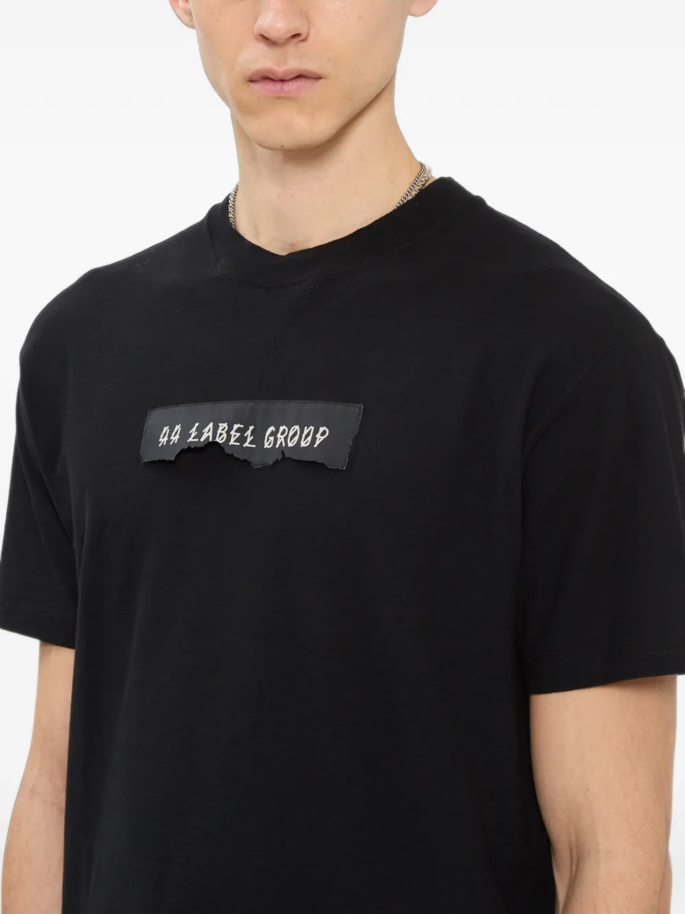 44 LABEL GROUP Burnt Label T-shirt met logo-patch en grafische print Zwart