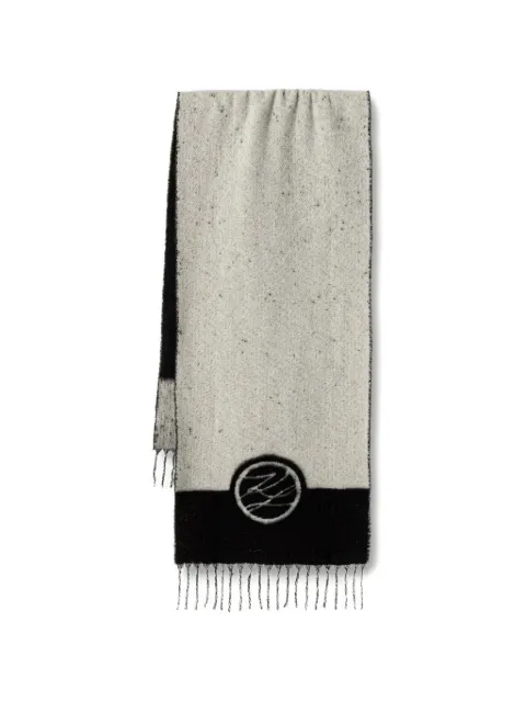 Karl Lagerfeld bufanda con logo en intarsia y flecos