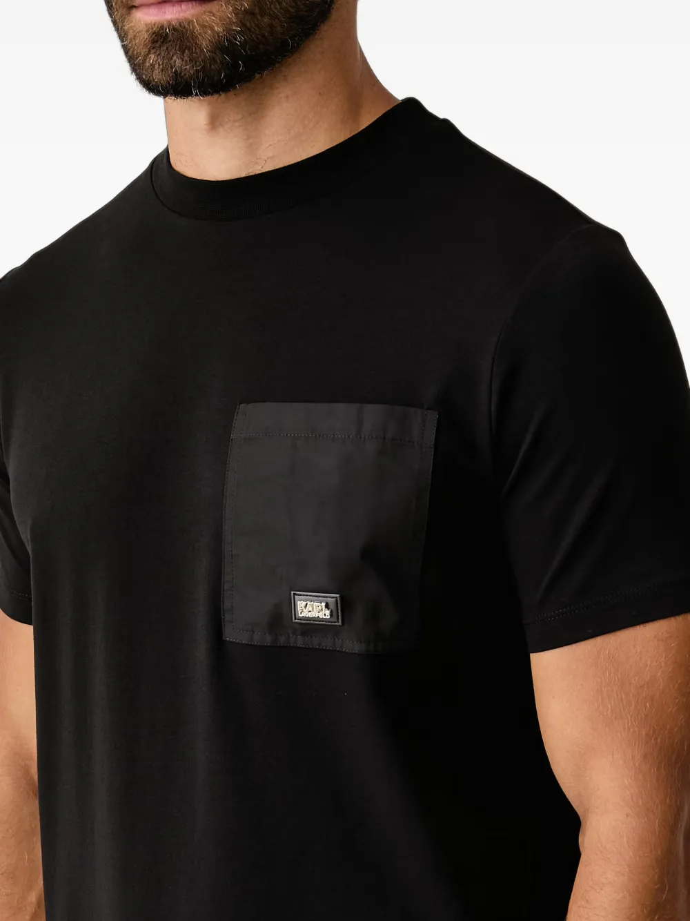 Karl Lagerfeld T-shirt met borstzak en logoplakkaat Zwart