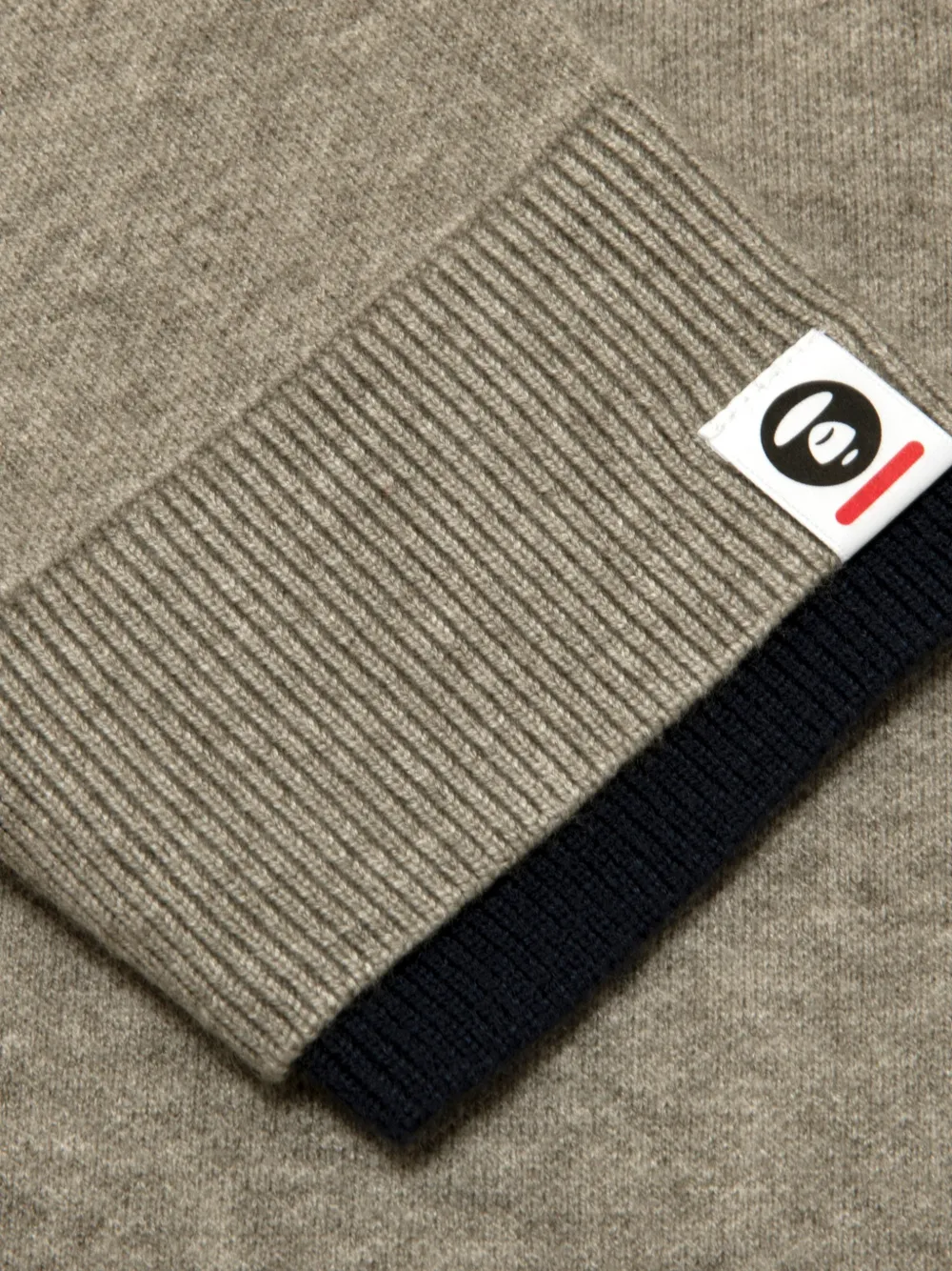 AAPE BY *A BATHING APE Aapenow hoodie met logo-patch en rits Grijs