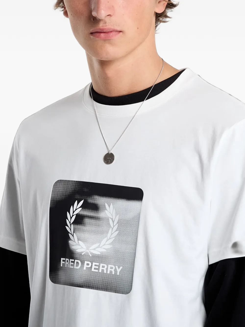 Fred Perry Laurel Wreath Digital T-shirt Wit
