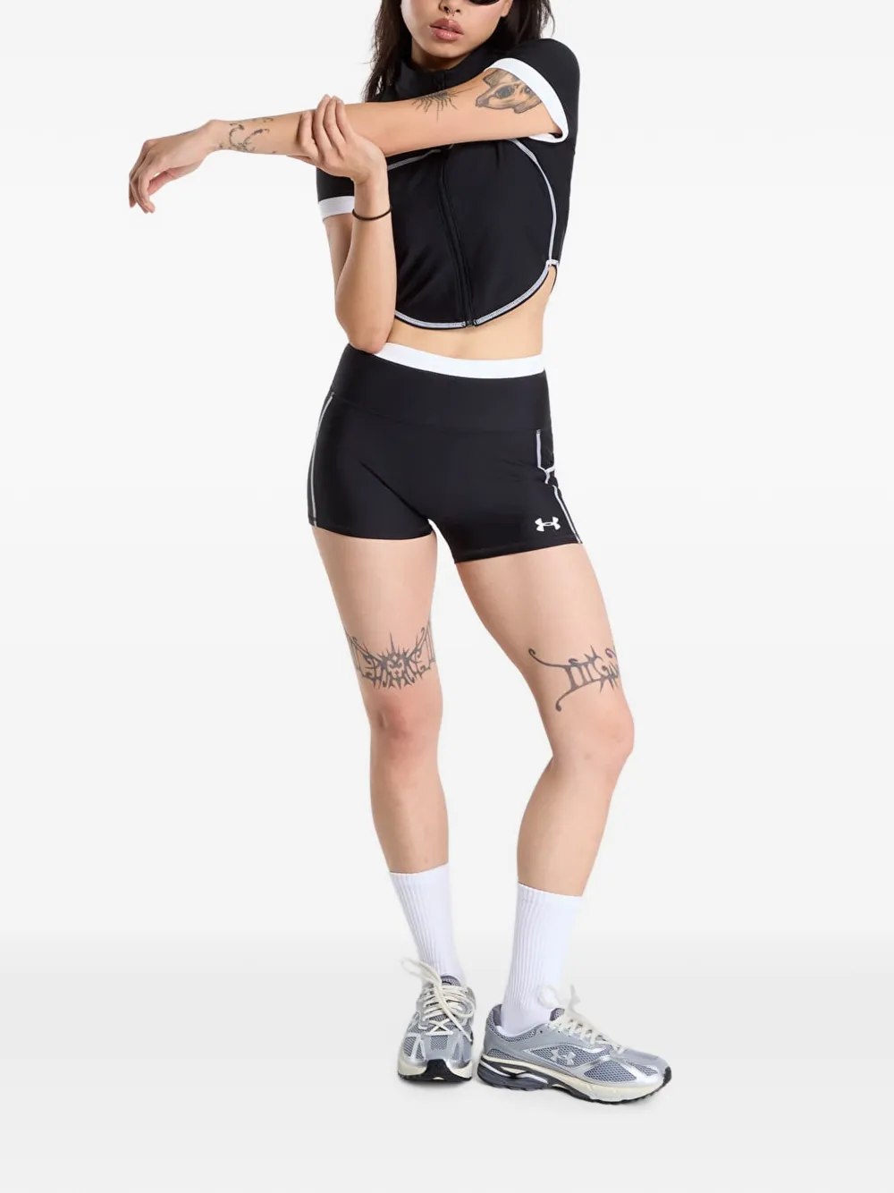 Under Armour HeatGear cropped T-shirt Zwart