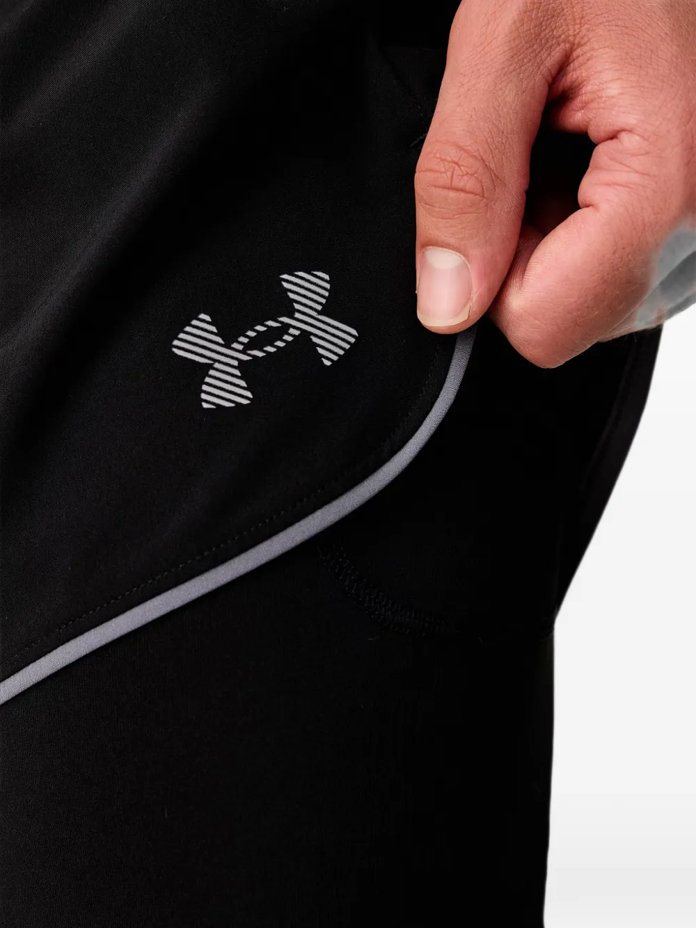 Under Armour Velociti Pro gelaagde shorts met logo-print Zwart