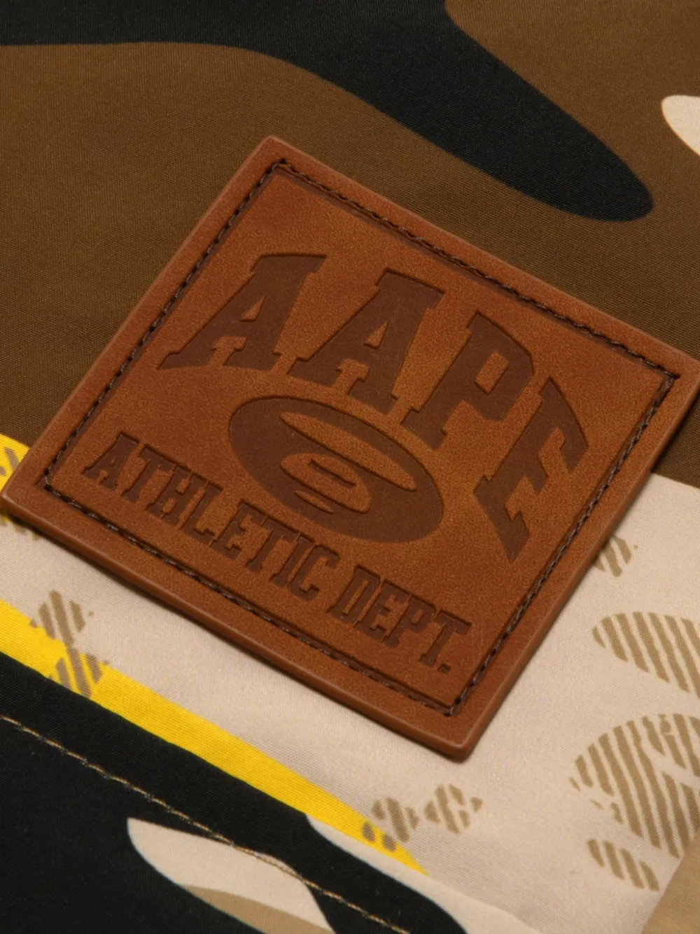 AAPE BY *A BATHING APE Camo donsjack met capuchon Geel