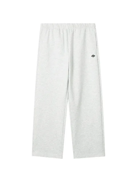 CHOCOOLATE pants con parche del logo