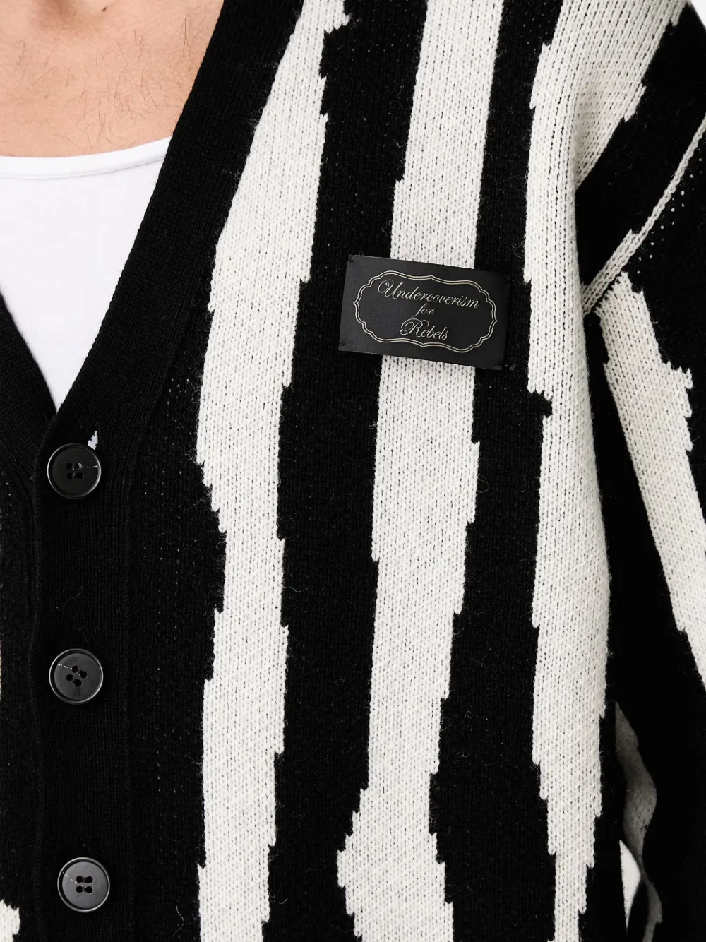 Undercover Intarsiagebreid vest met logo-patch Zwart