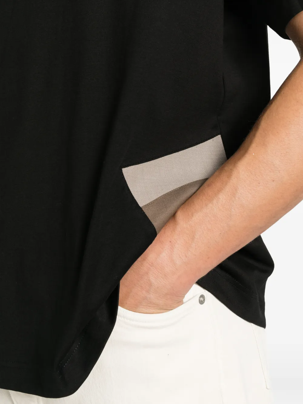 Low Brand T-shirt met gestreepte inzetstukken Zwart