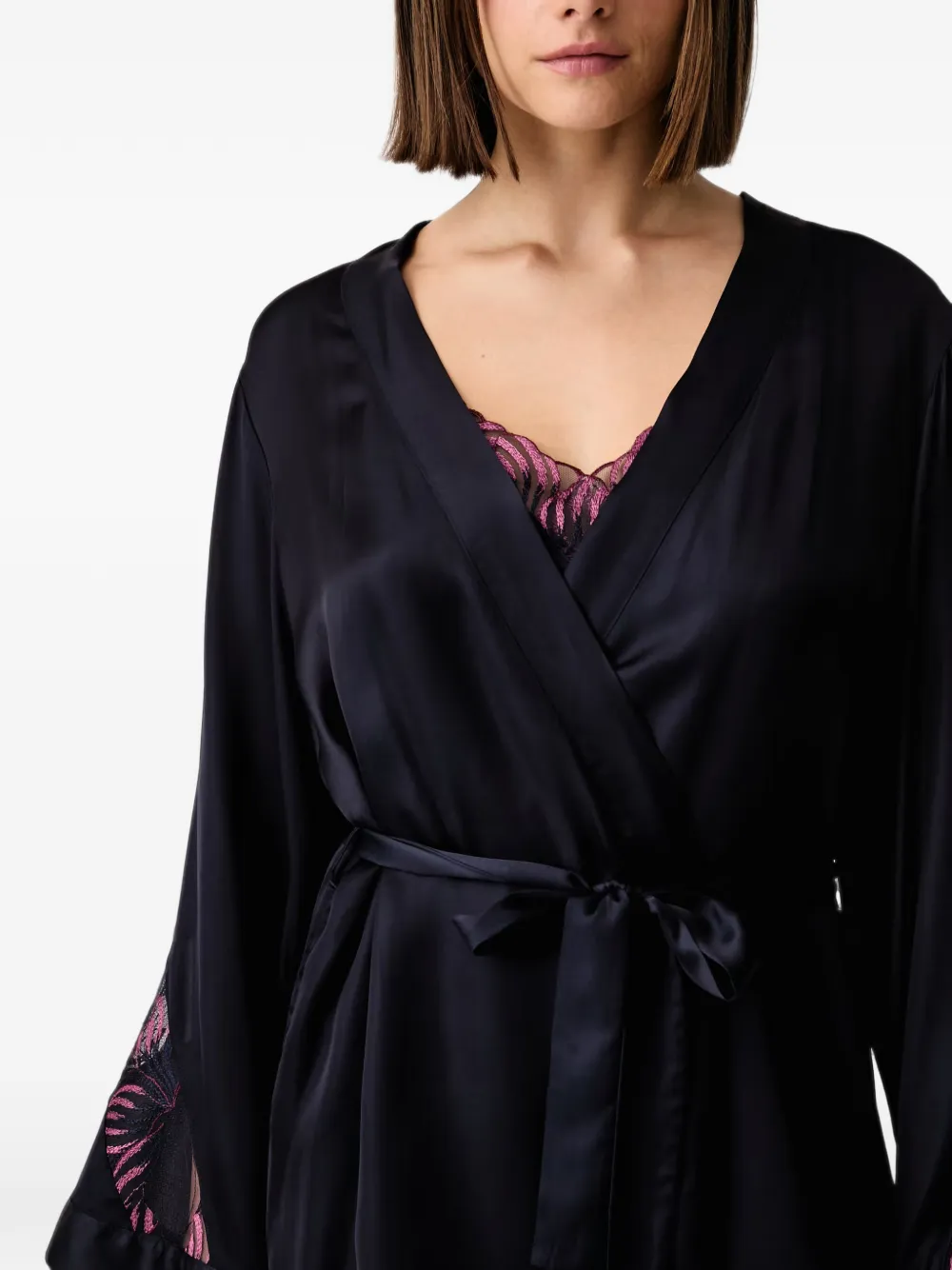 Chantelle Legend lace-panelled belted robe Zwart