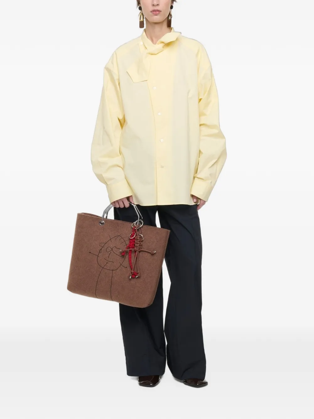 Plan C asymmetric-fastening tie-neck shirt Geel