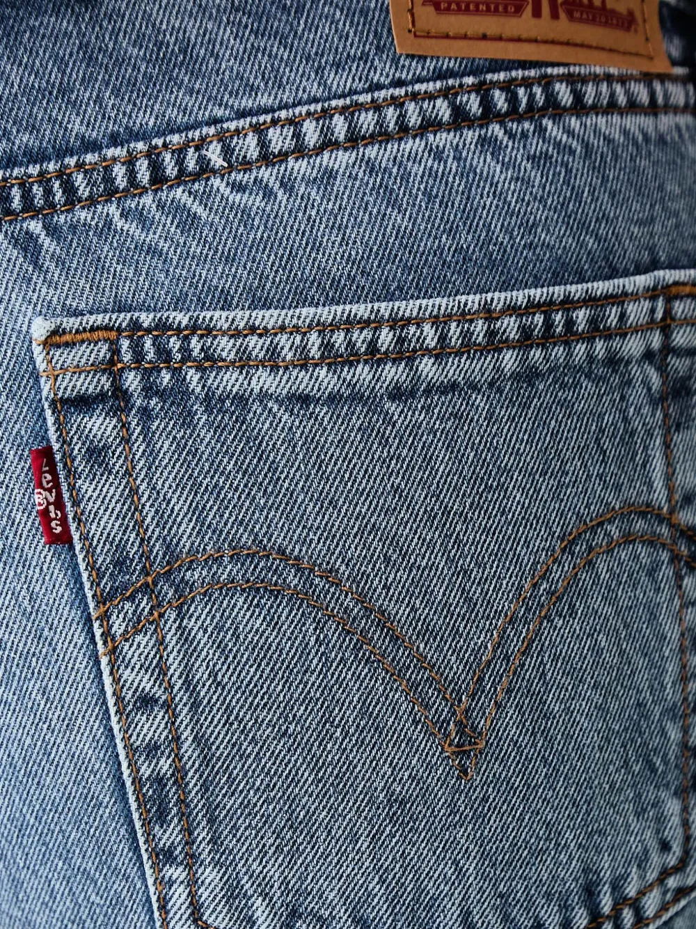 Levi's mid-wash straight-leg jeans Blauw