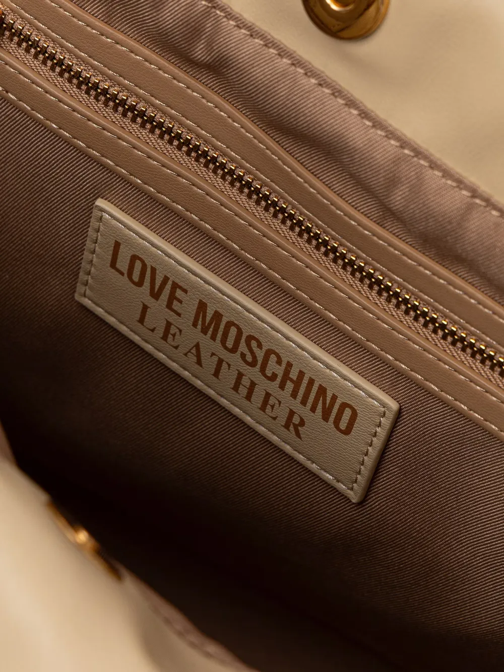 Love Moschino Geknoopte schoudertas met logoplakkaat Beige