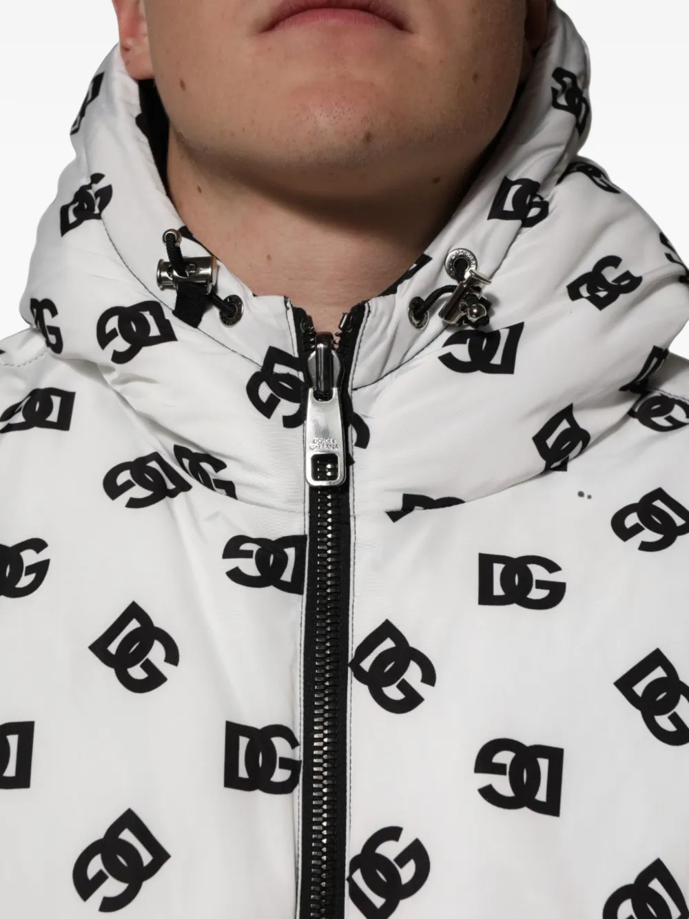 Dolce & Gabbana DG Monogram gewatteerd jack met capuchon Wit