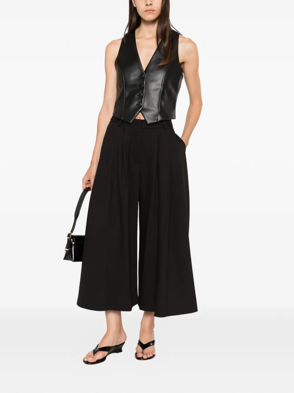 Imperial Button-fastening V-neck Gilet In Black