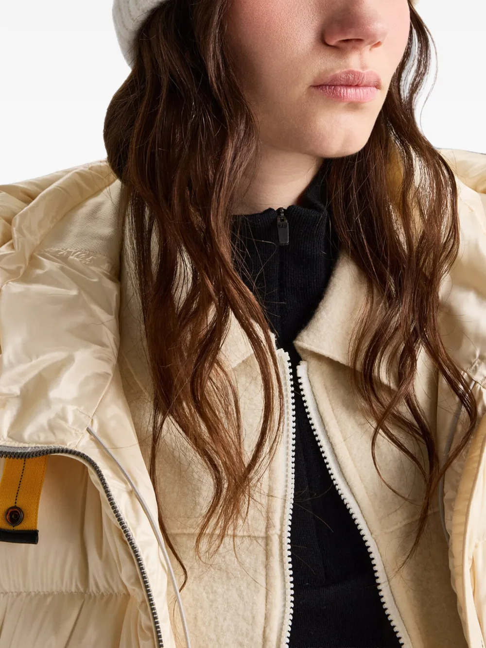 Parajumpers Calane ribgebreide haarband met logo-patch Wit