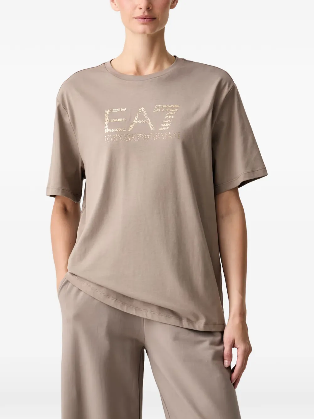 Ea7 Emporio Armani logo-print short-sleeved T-shirt - Toni neutri