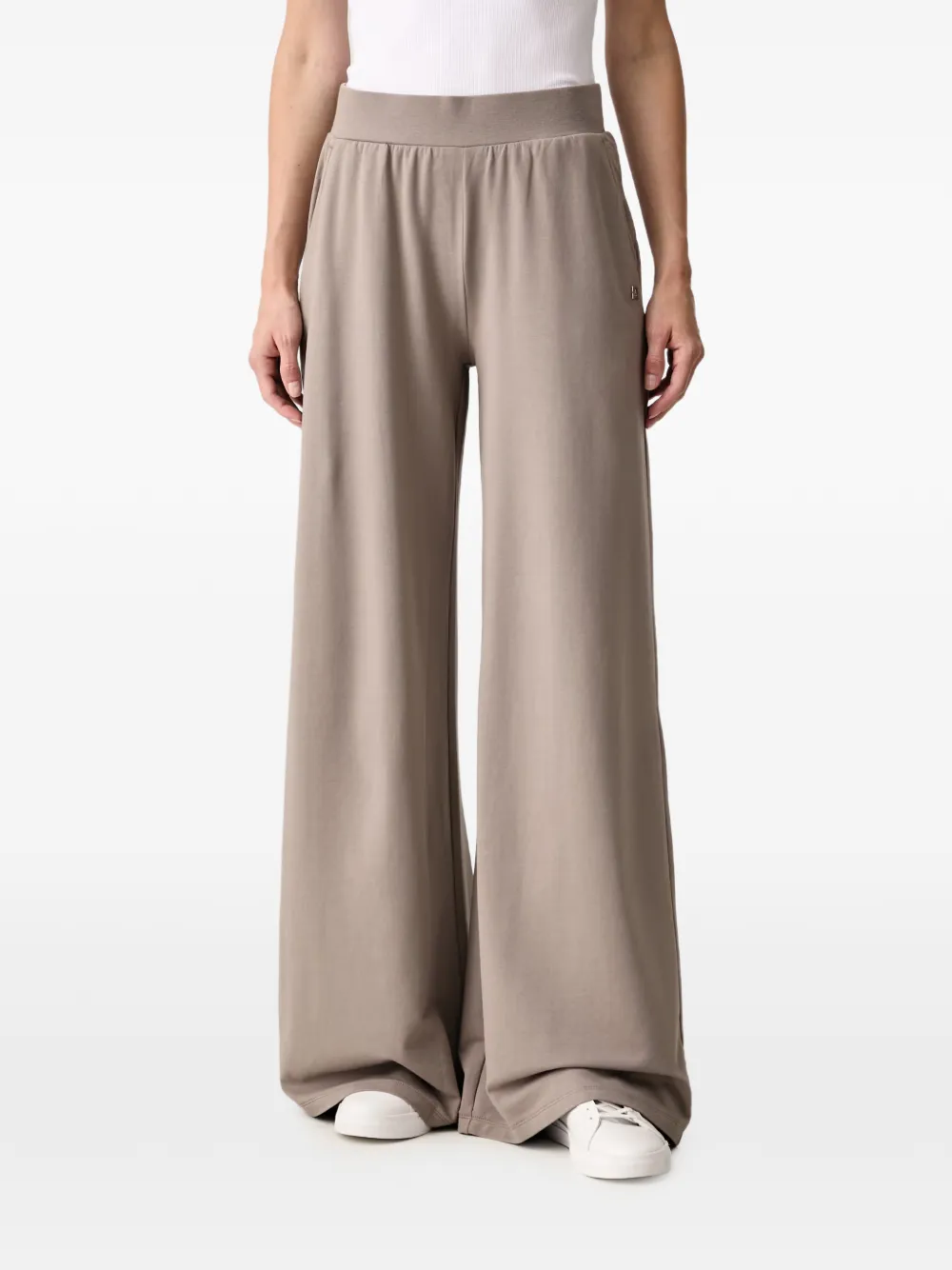 Ea7 Emporio Armani Trainingsbroek met logoplakkaat en wijde pijpen Beige