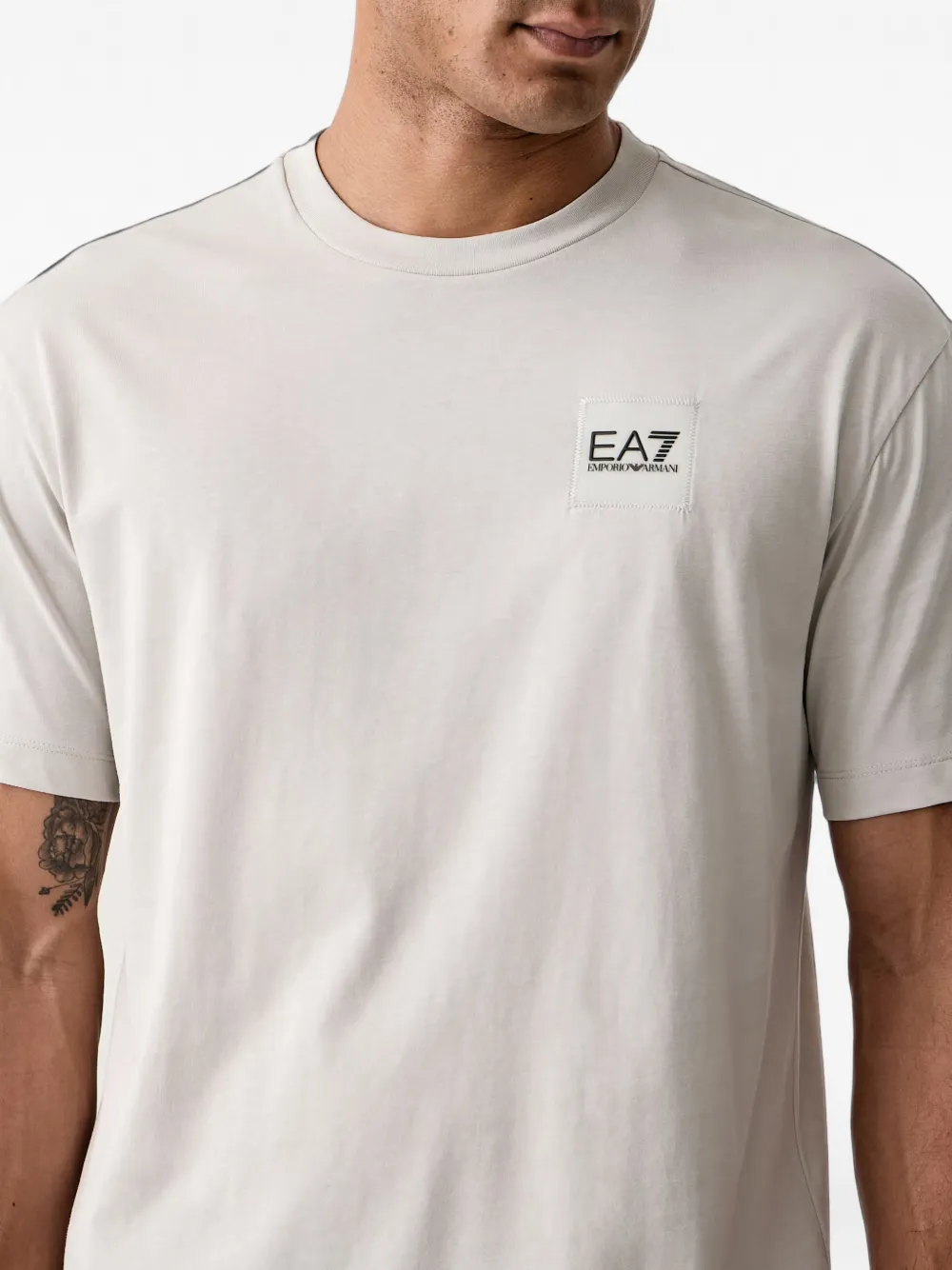 Ea7 Emporio Armani T-shirt met logopatch Grijs