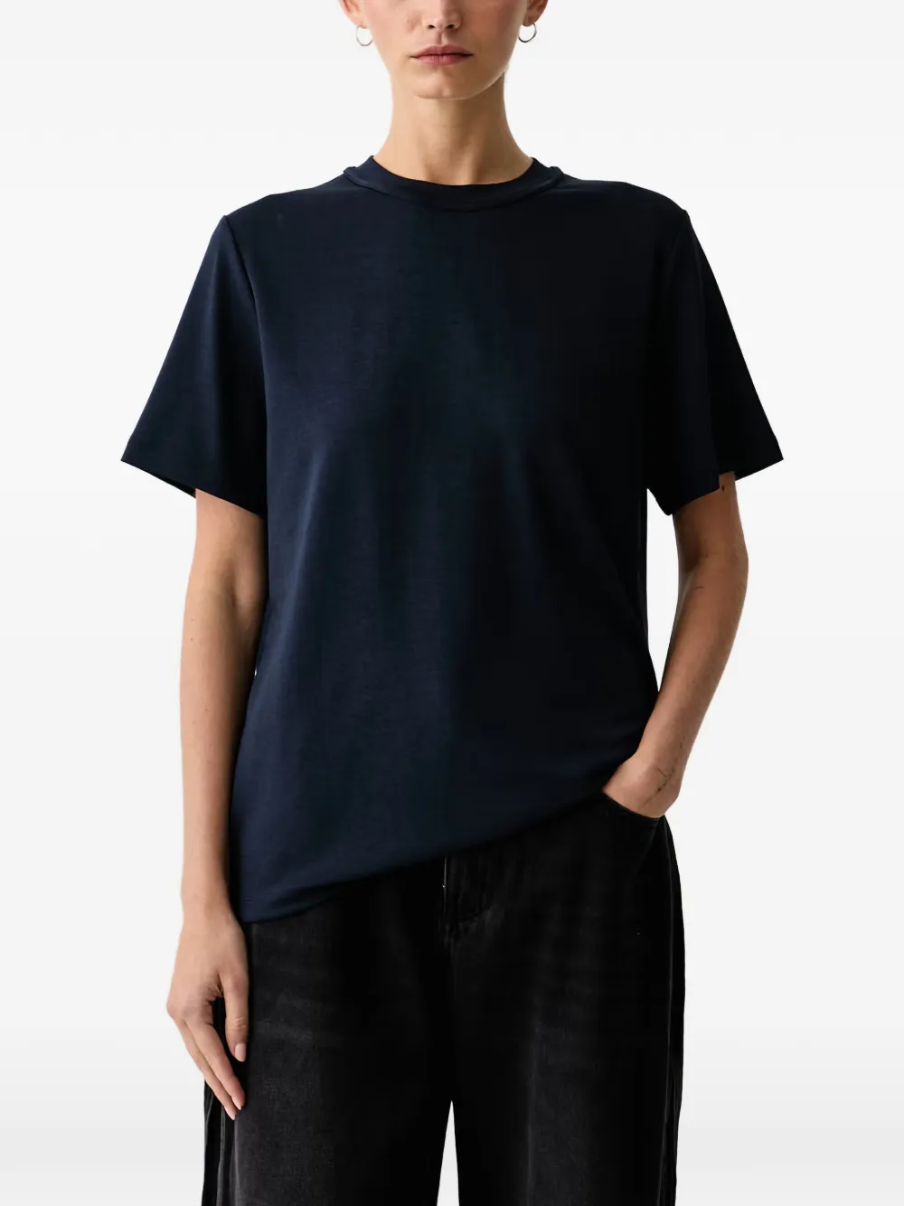 Eleh Crew-neck T-shirt In Blau