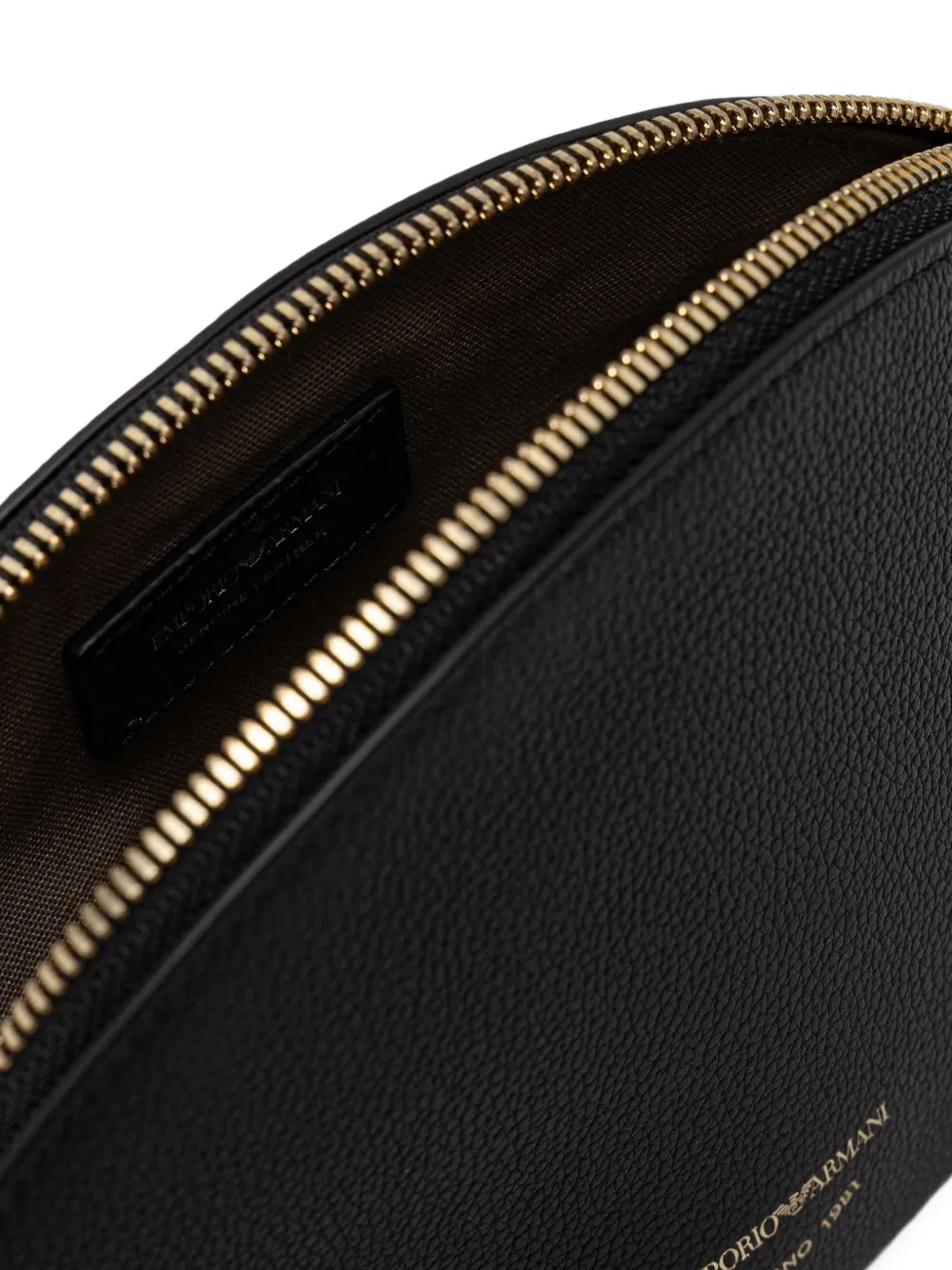 Emporio Armani Beauty Case leren tas met goudkleurige rits en textuur Zwart