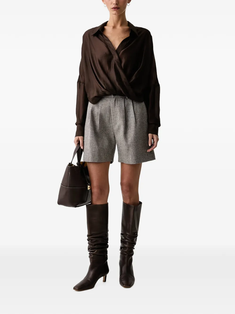 Eleh Shorts met geplooid detail Grijs