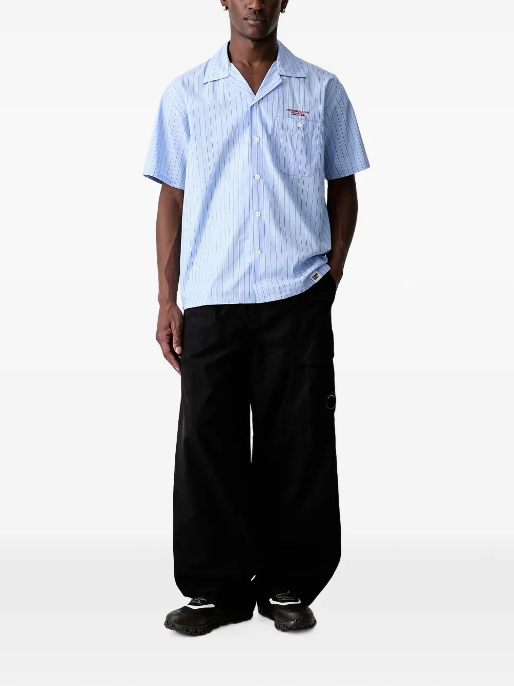 Neighborhood vertical-stripe logo-embroidered shirt Blauw