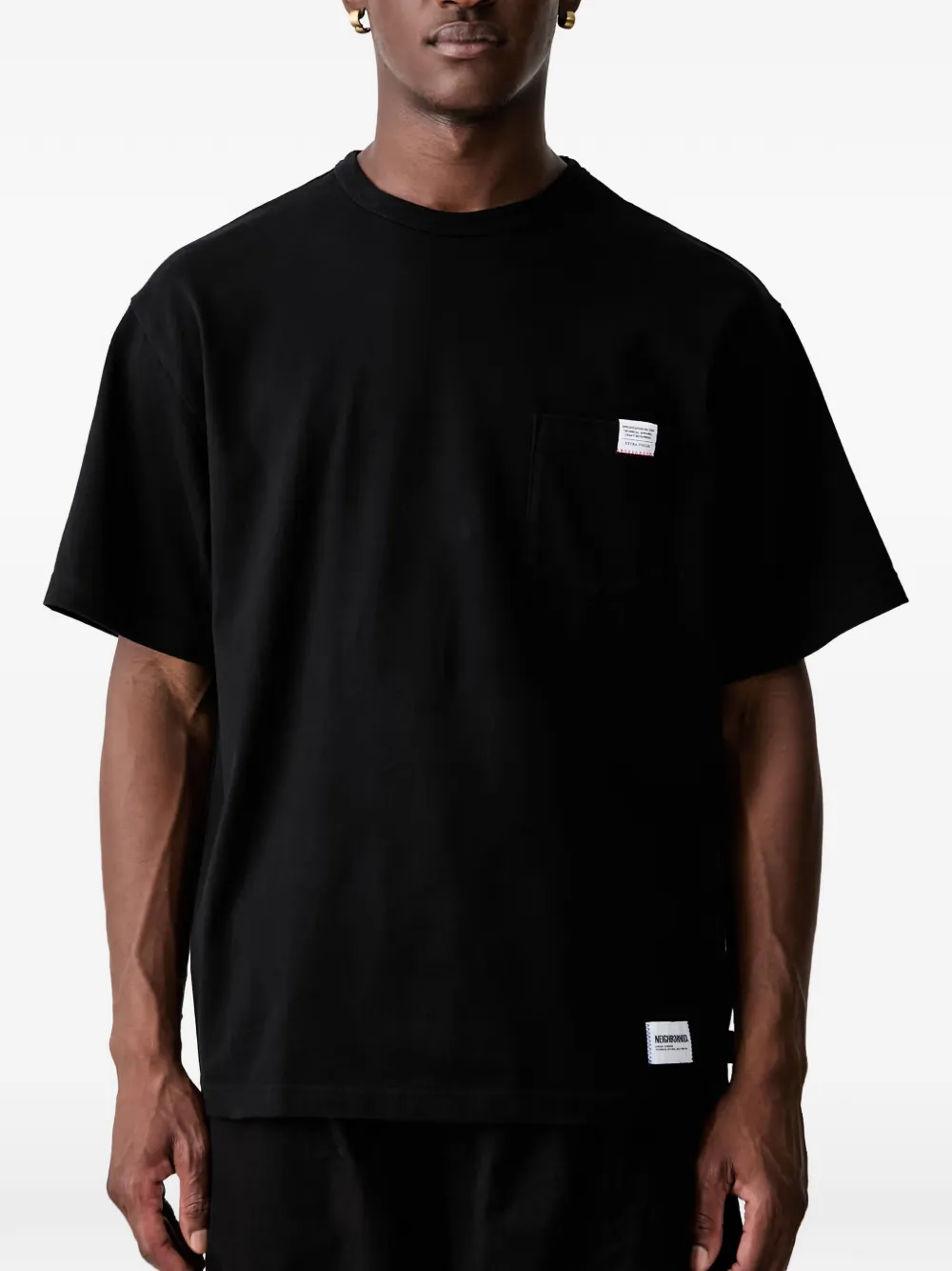 Neighborhood T-shirt met logopatch Zwart