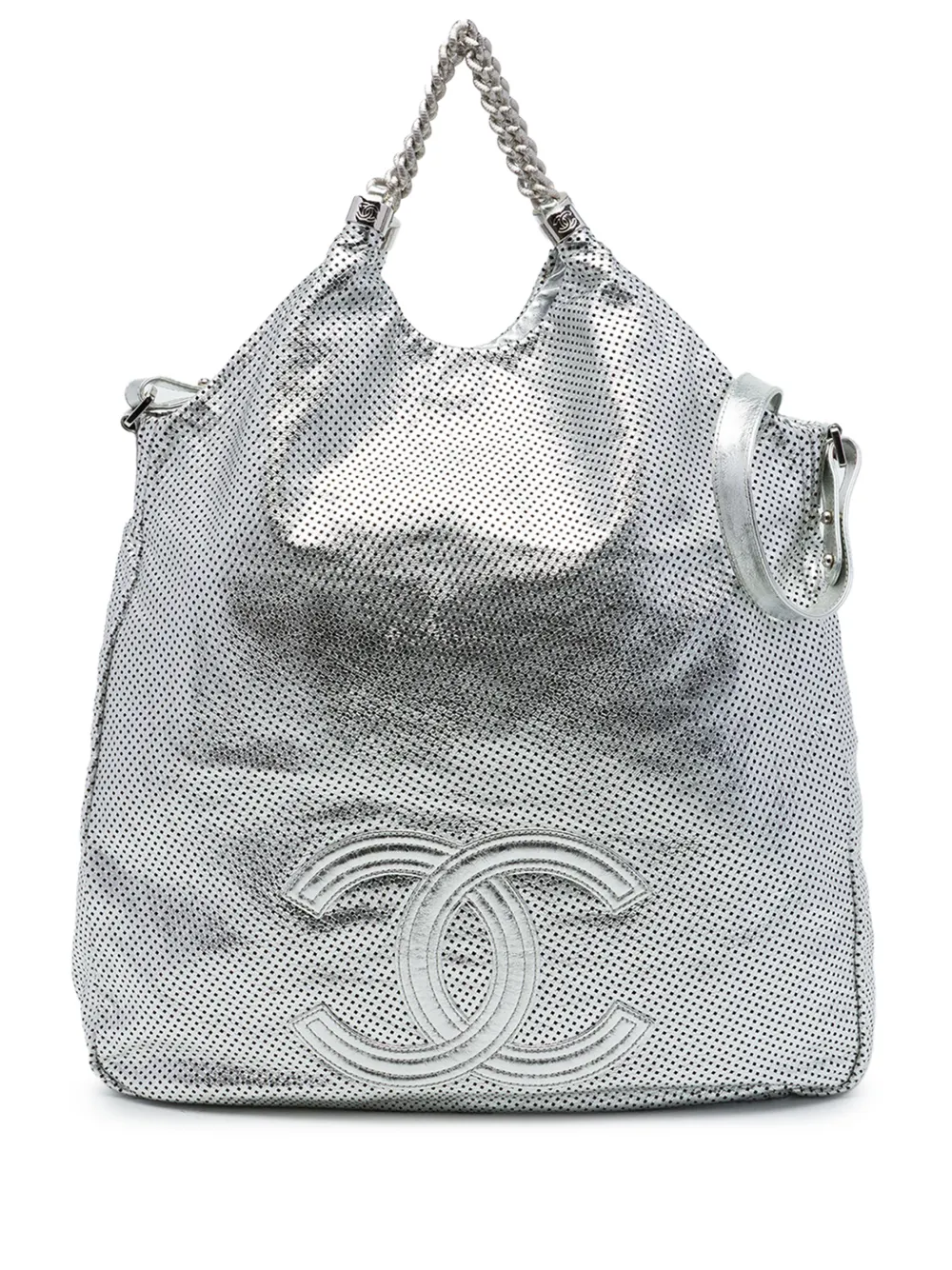 CHANEL Pre-Owned grand sac à main métallisé Rodeo Drive en cuir de veau perforé (2008-2009) - Argent