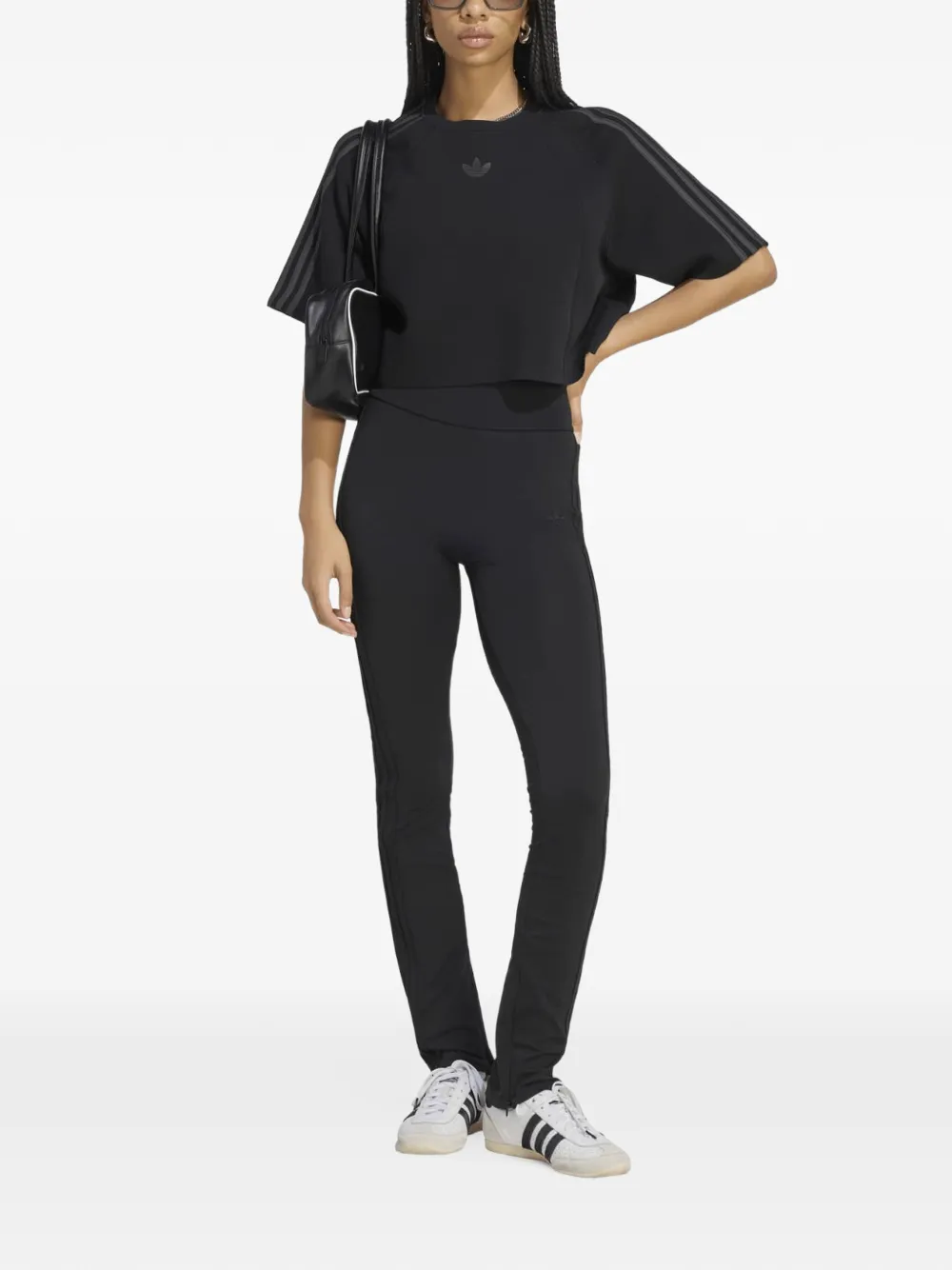 adidas Sst 2.0 boxy cropped T-shirt Zwart