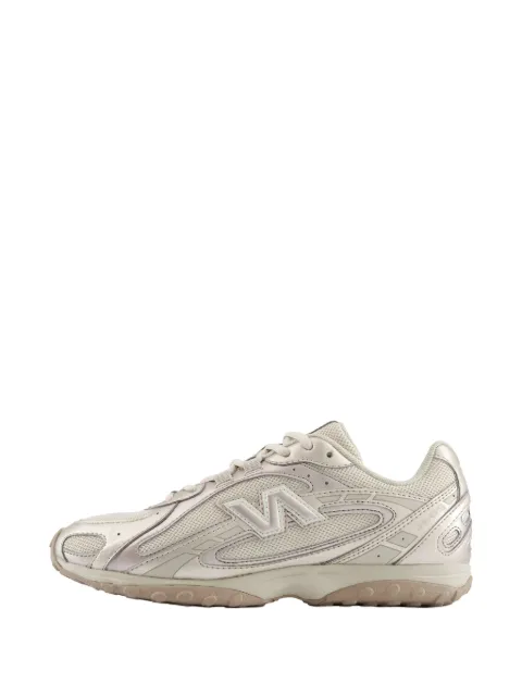 New Balance 204L v1 metallic-finish sneakers