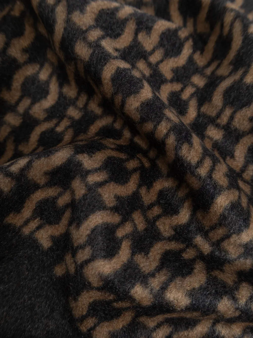 Ferragamo Gancini-monogram scarf Grijs