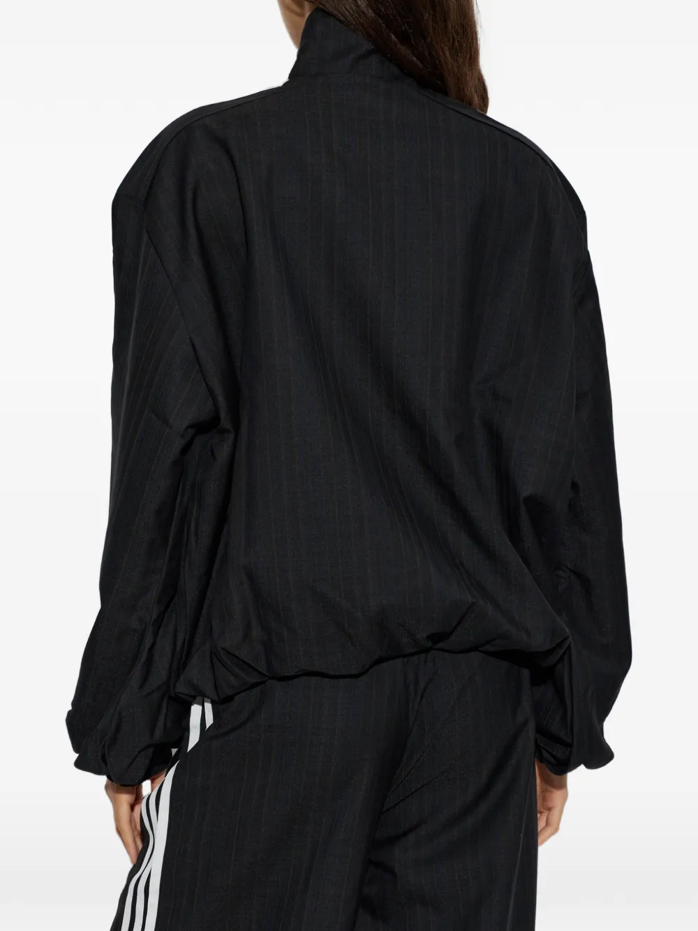 adidas embroidered-logo pinstripe jacket Zwart