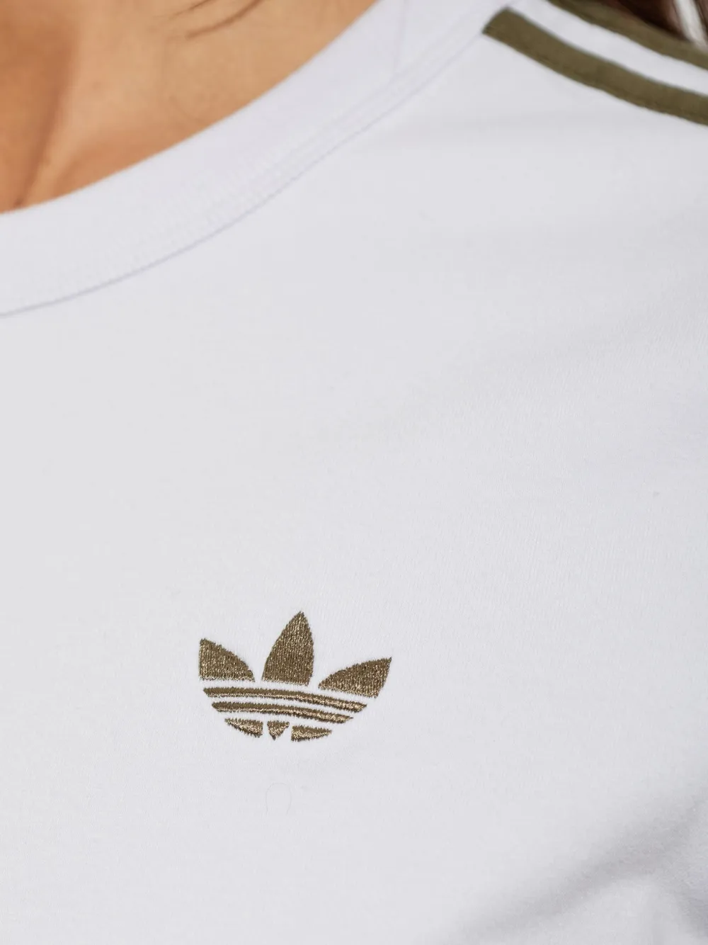 adidas logo-embroidered stripe-detail T-shirt Wit