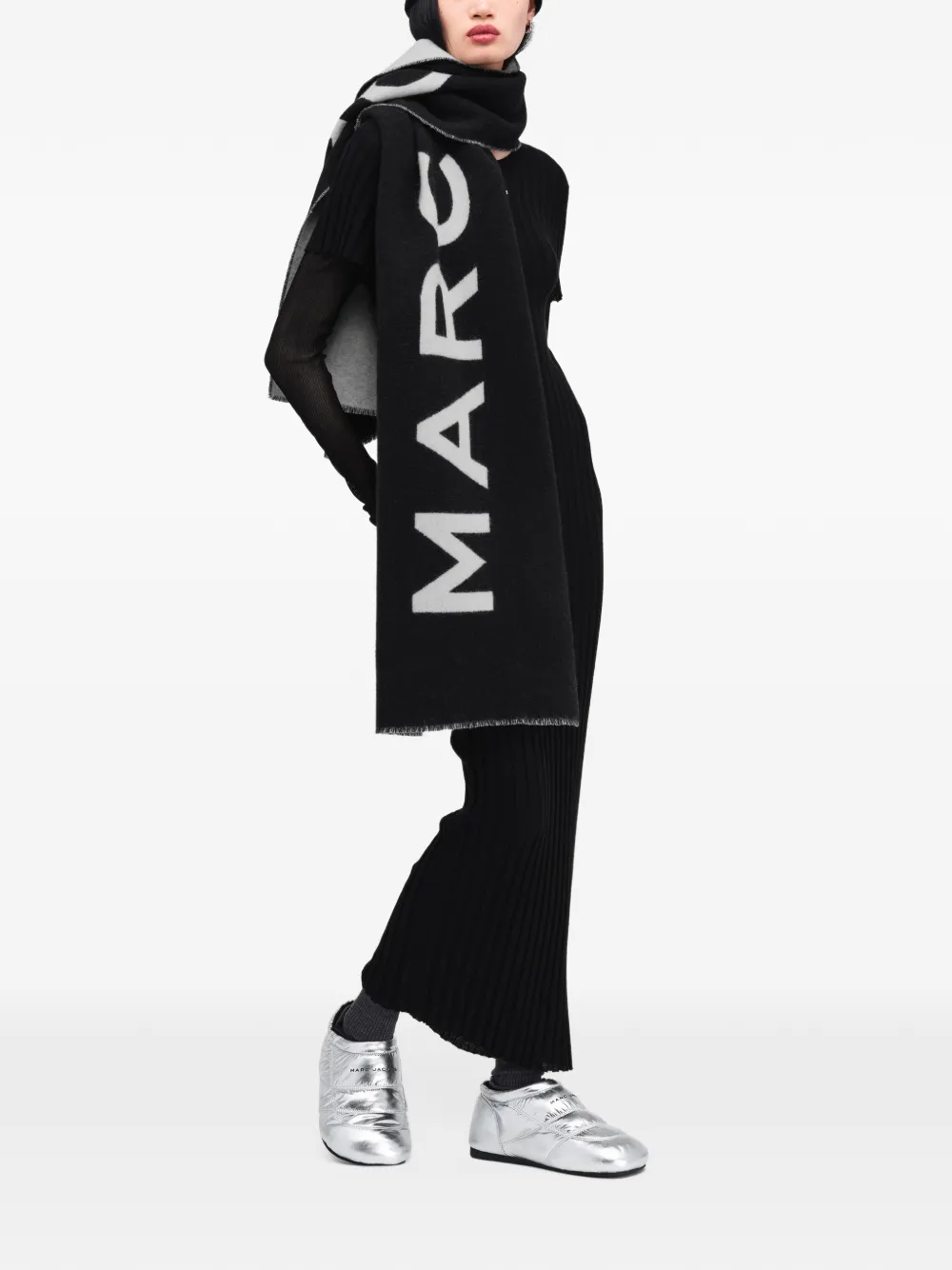 Marc Jacobs logo-embroidered ribbed beanie hat Zwart