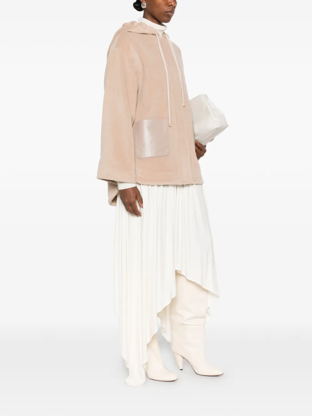 Fabiana Filippi Jas met leren patch en capuchon Beige