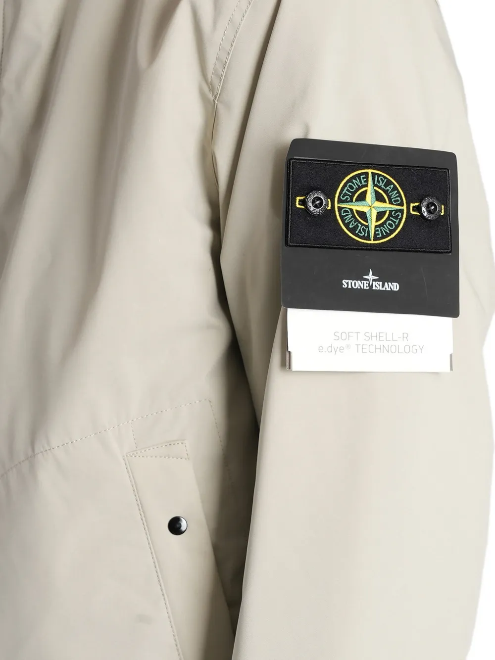 Stone Island 4100108 Soft Shell-R_E.Dye Technology jack met capuchon en wind- en waterbestendig membraan Beige