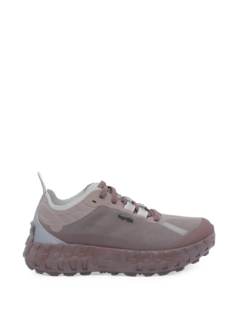 norda 001A logo-print low-top sneakers