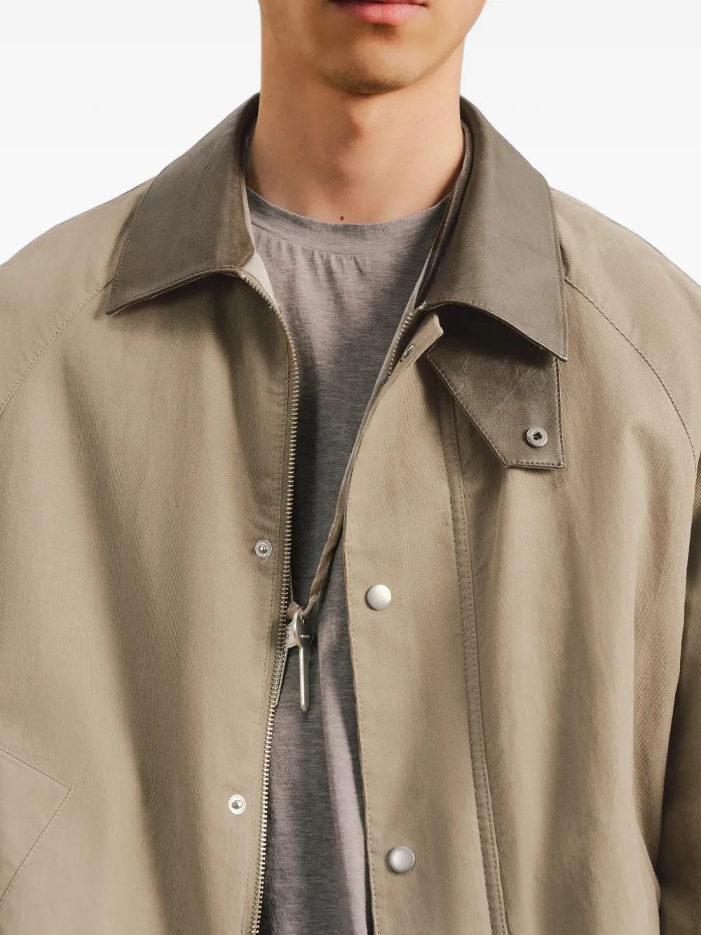 CROQUIS Shirtjack met raglan mouwen en leren kraag Beige