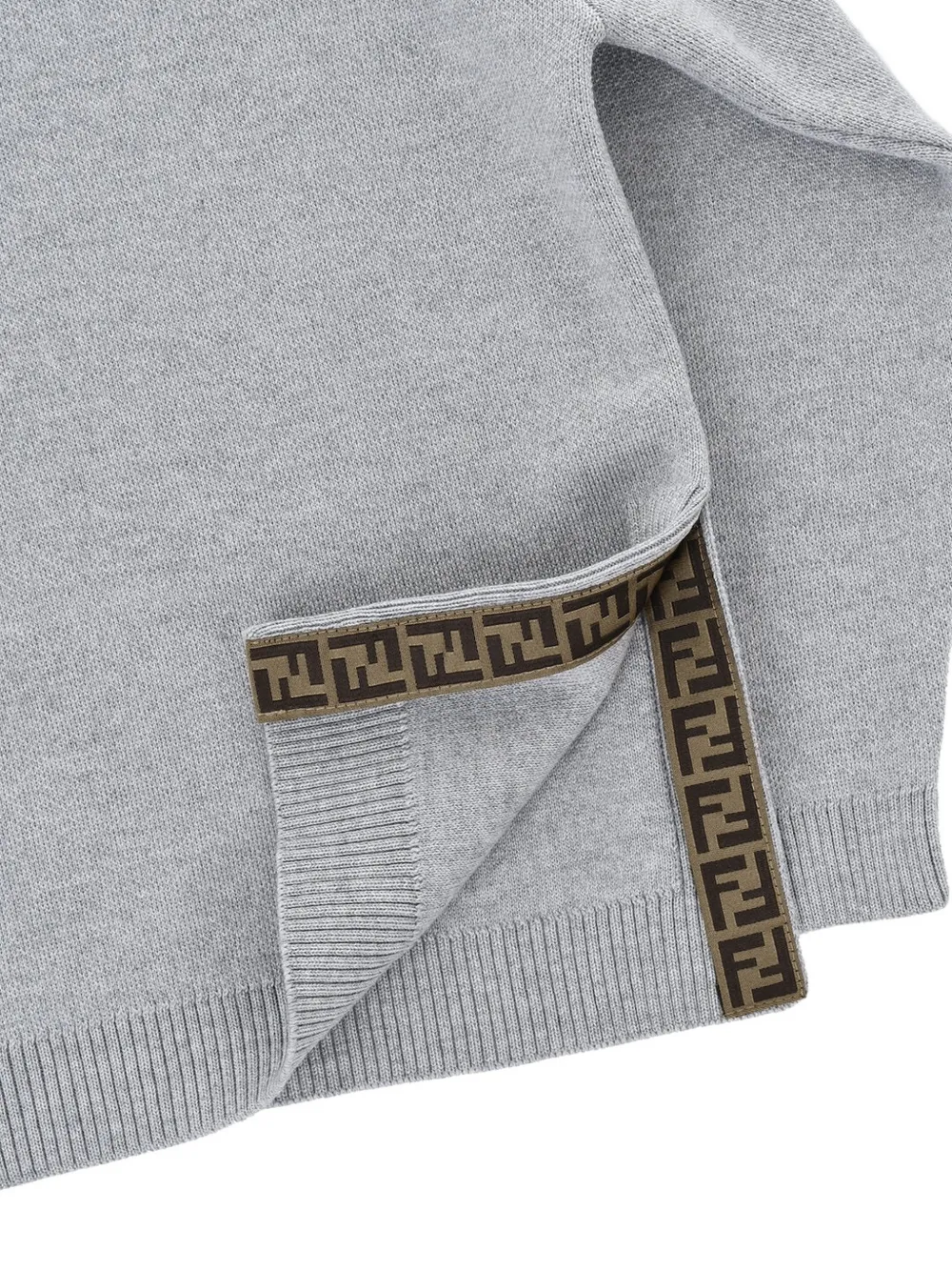 Fendi Kids logo-embroidered side-slit sweater Grijs