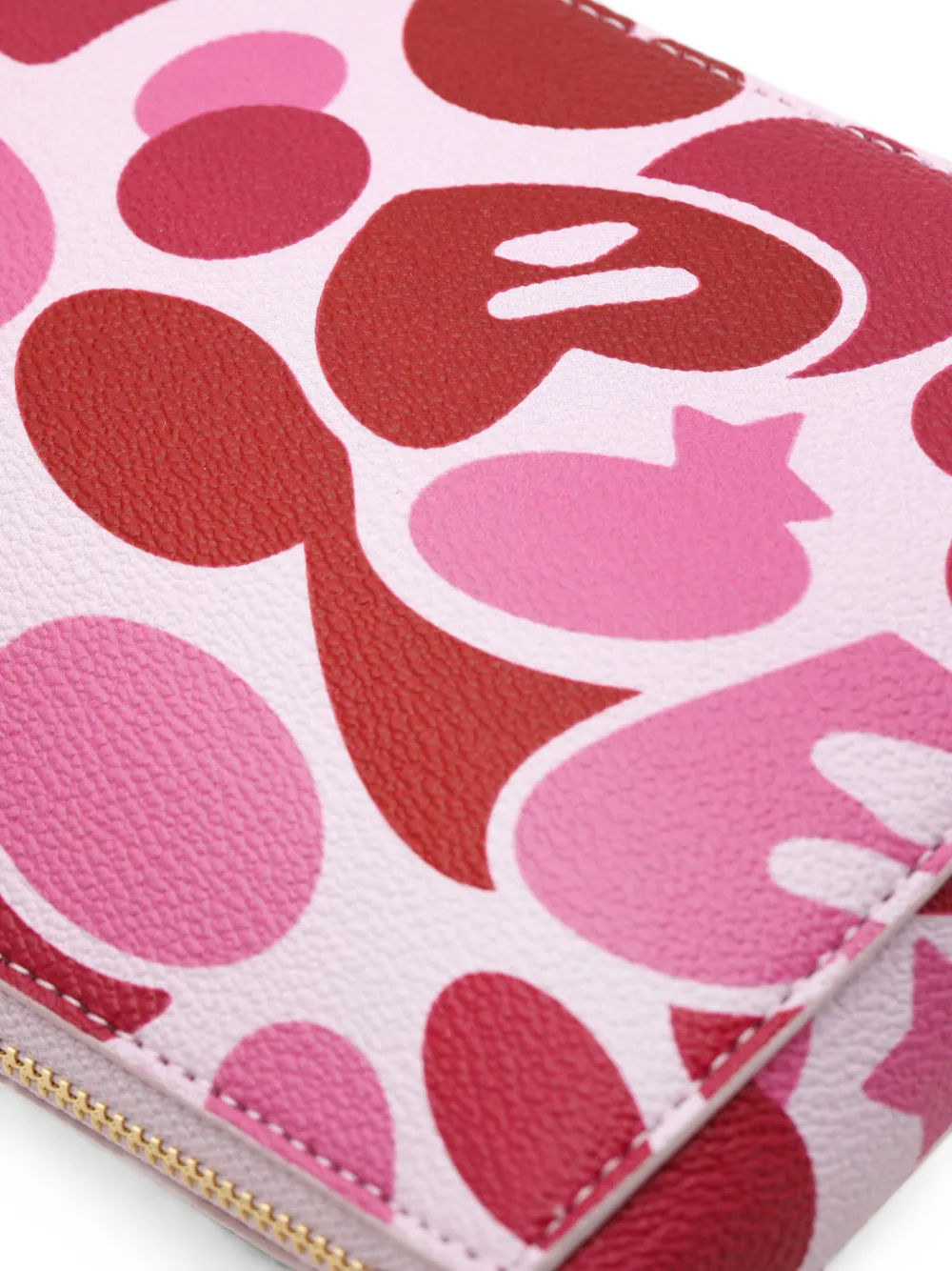 APEE™ by *A BATHING APE Clutch met camouflageprint Roze