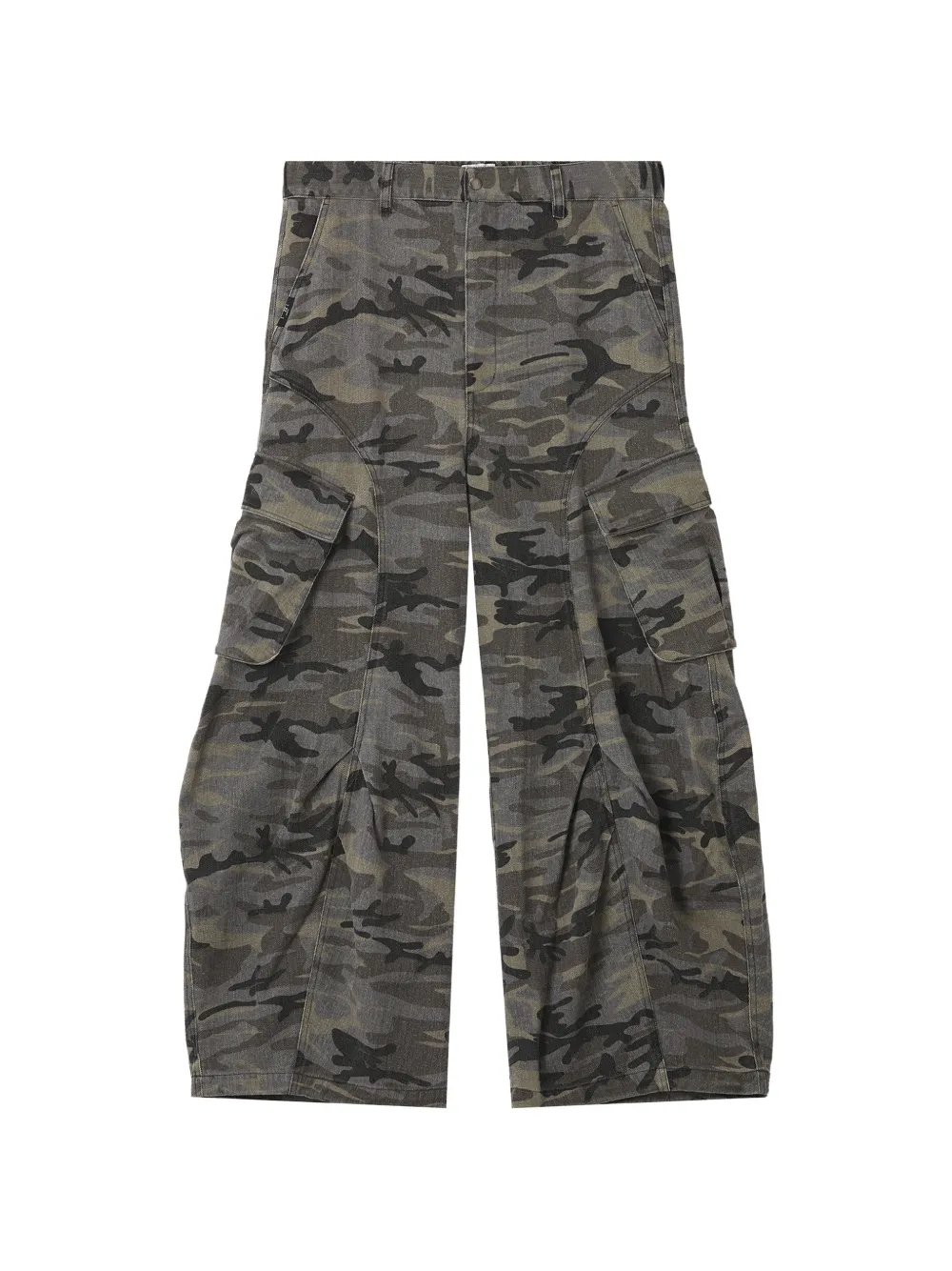 izzue camouflage-print cargo pants
