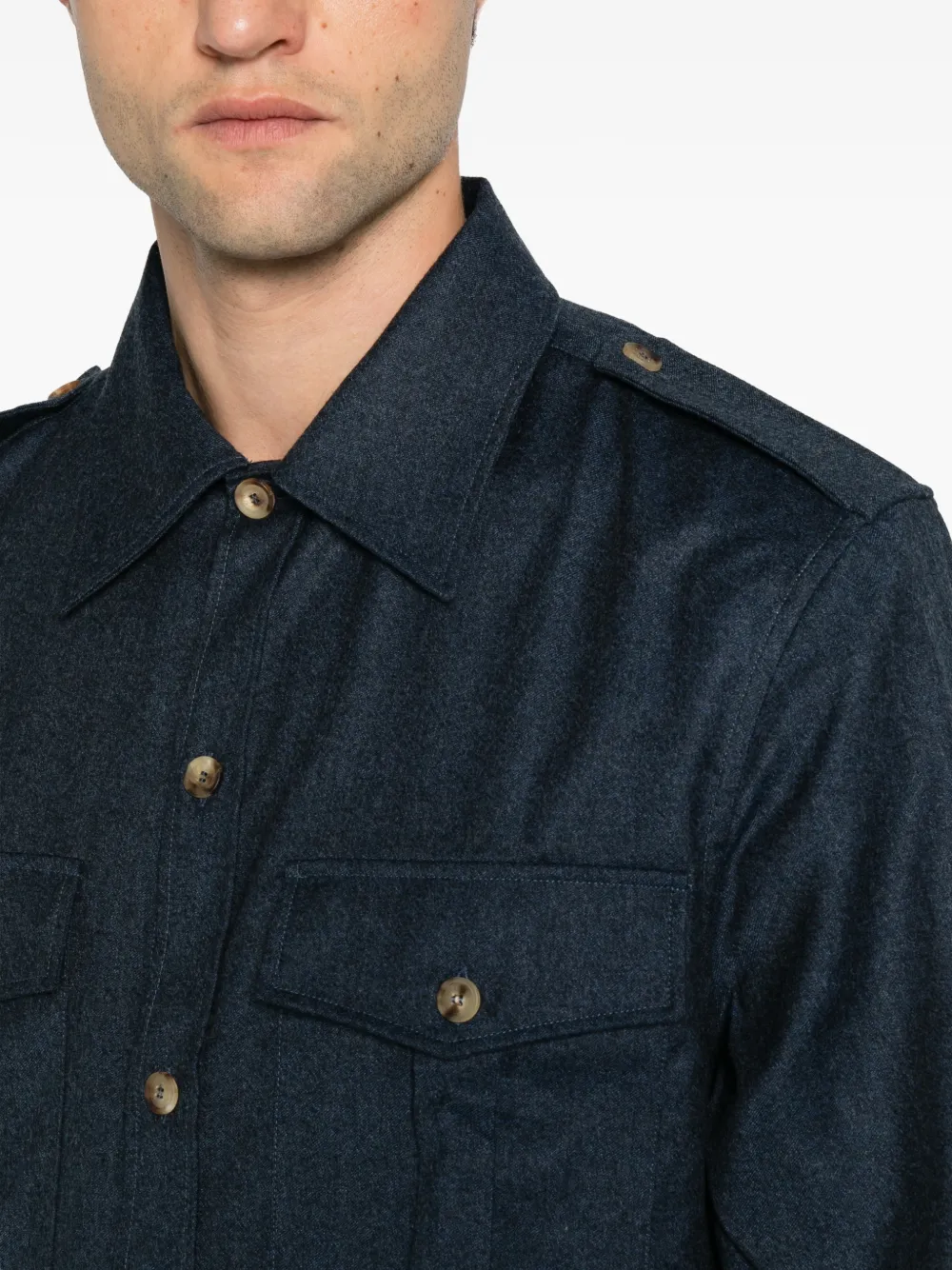 Brunello Cucinelli Overhemd met epauletten en knoopsluiting Blauw