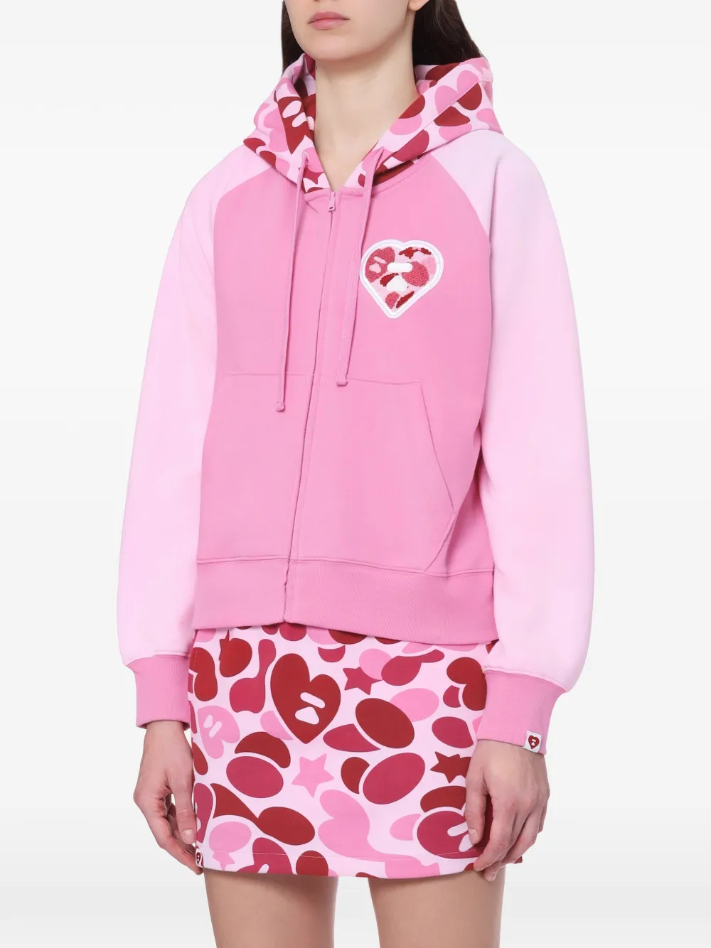 APEE™ by *A BATHING APE Hoodie met camouflageprint en hart-patch Roze