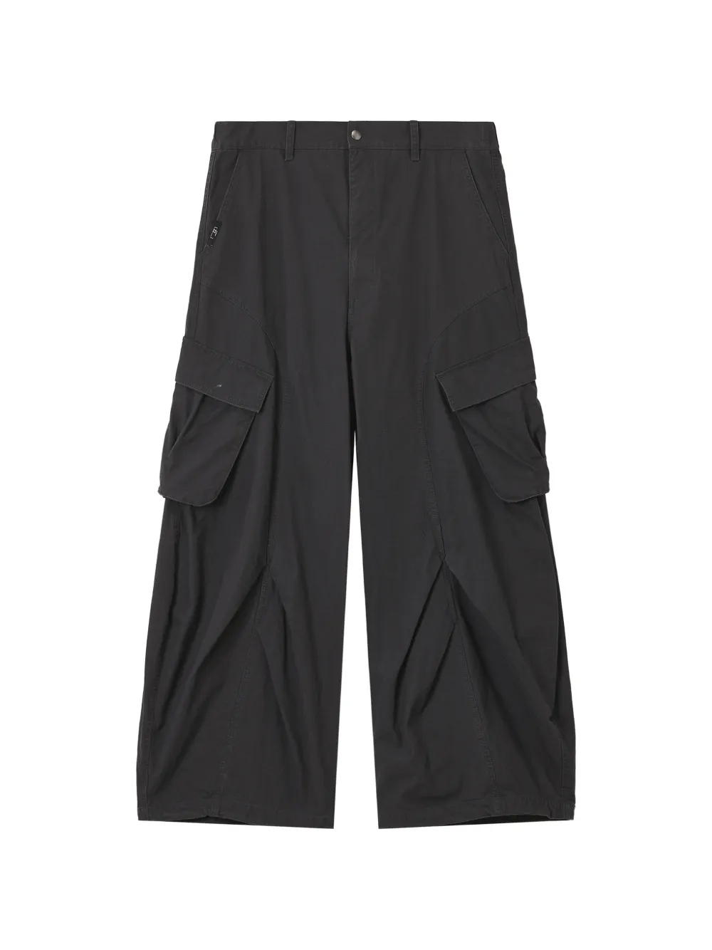 izzue logo-patch cargo pants