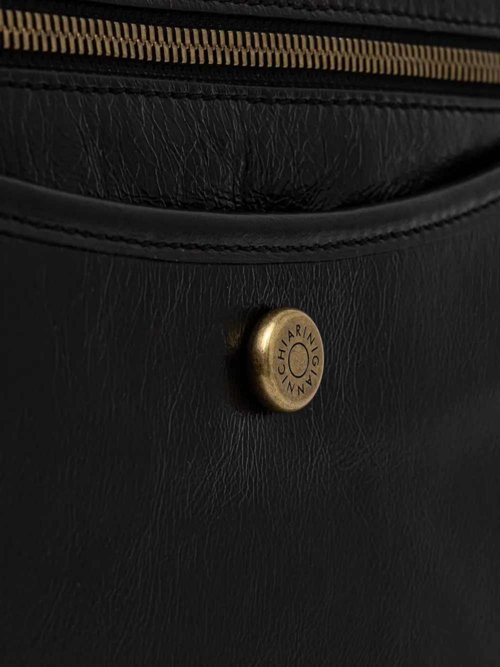 GIANNI CHIARINI Cora leren crossbodytas met textuur Zwart