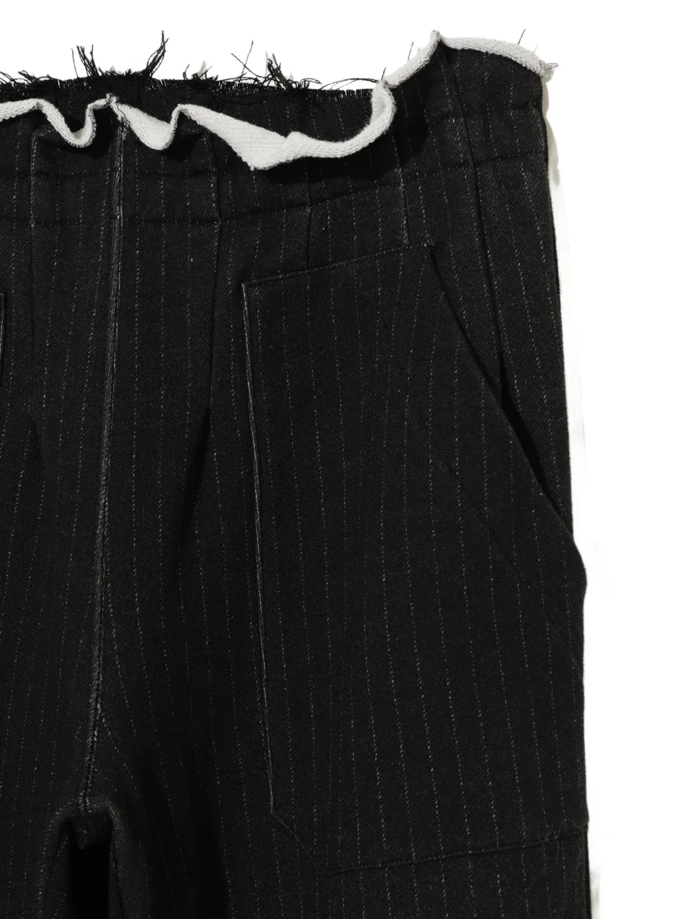 Undercover Gerafelde broek met krijtstreep Zwart