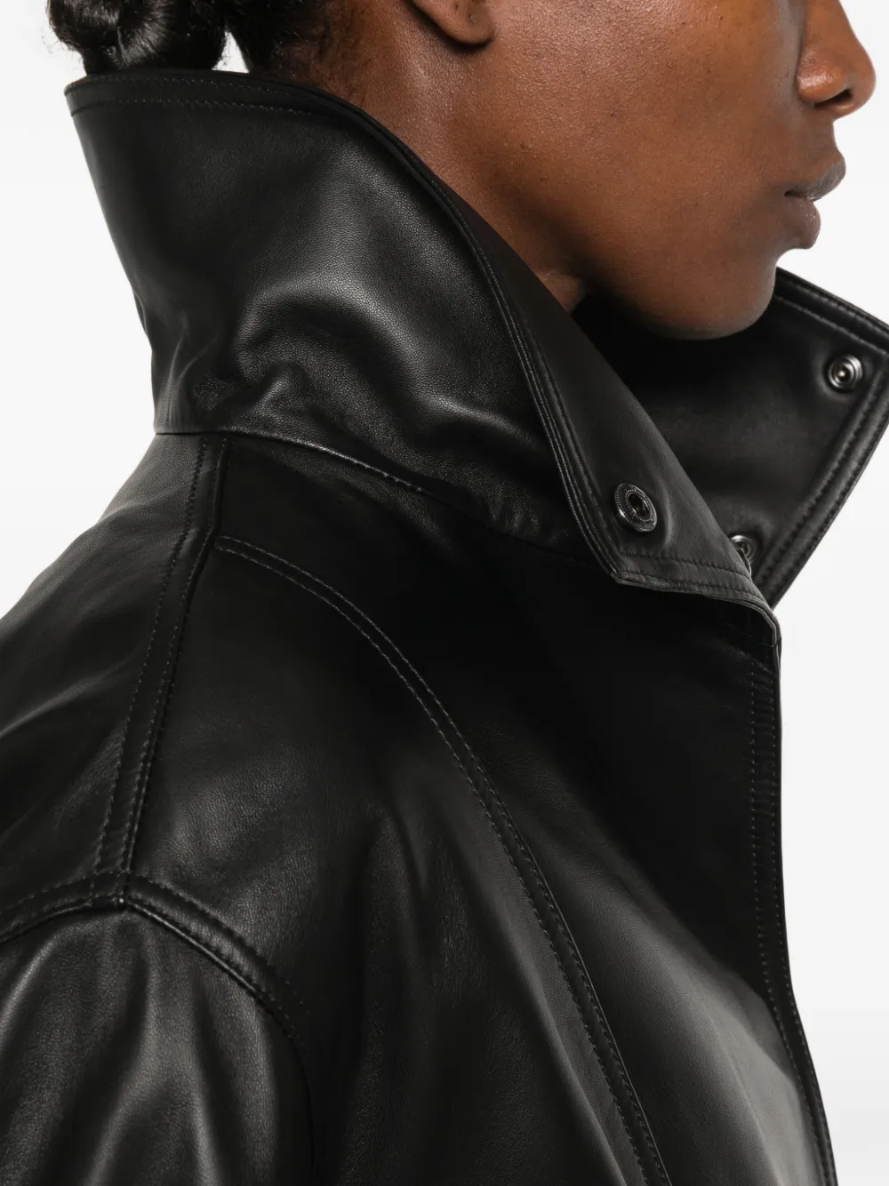 Sword belted high-neck jacket Zwart