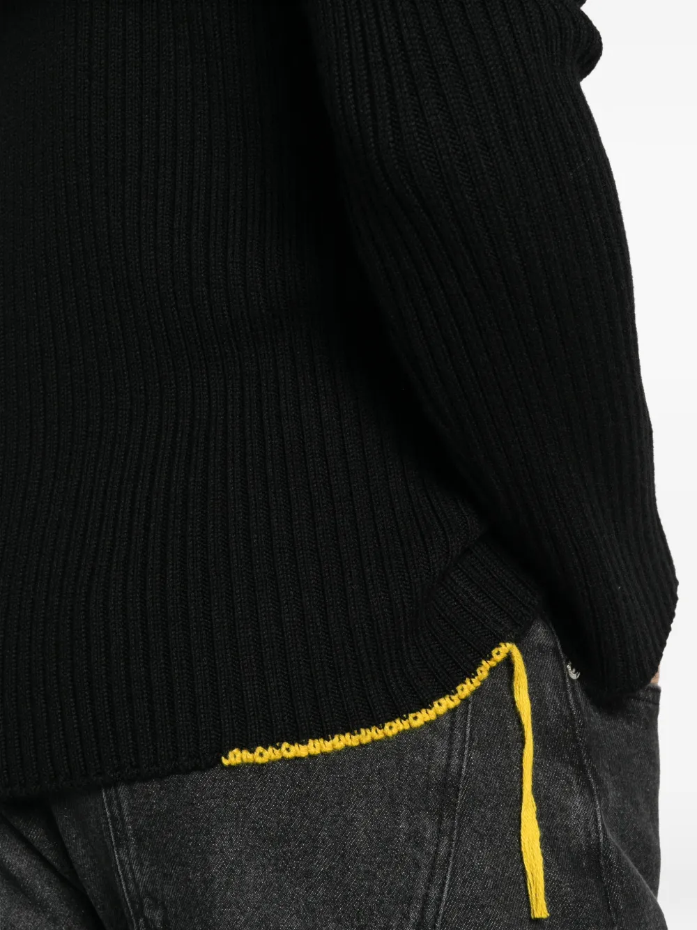 FENDI Ribgebreide trui met schouderpatch Zwart