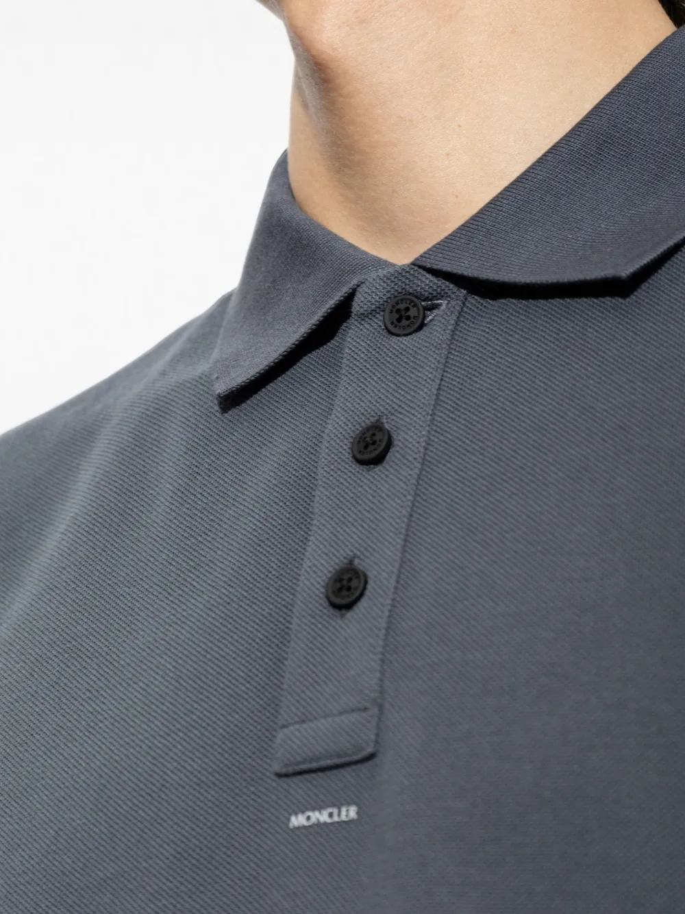Moncler logo-print Polo Shirt | Grey | FARFETCH